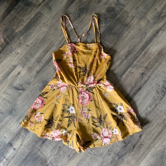Xhilaration Pants - Xhilaration Floral Summer Romper